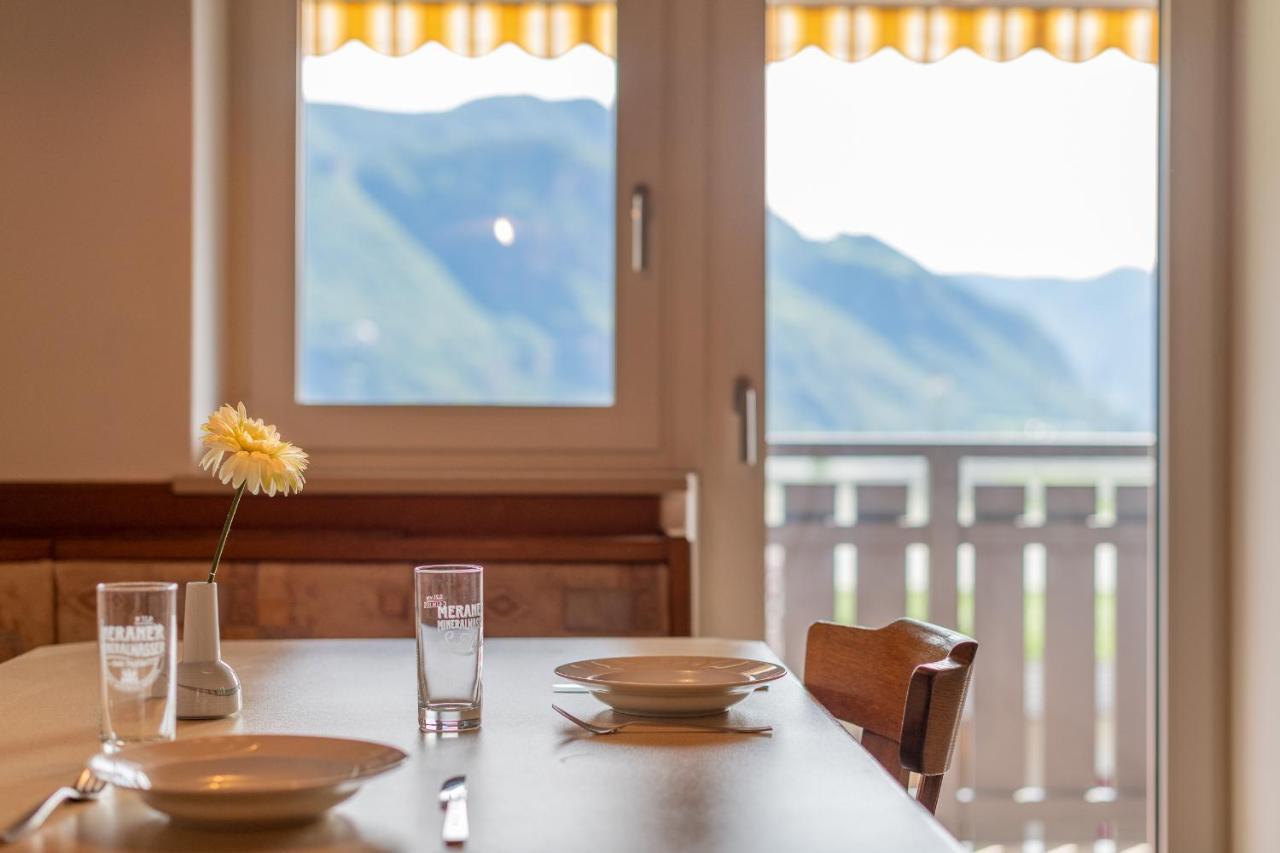 Haus Stolz Bed and Breakfast Eppan an der Weinstraße Eksteriør billede