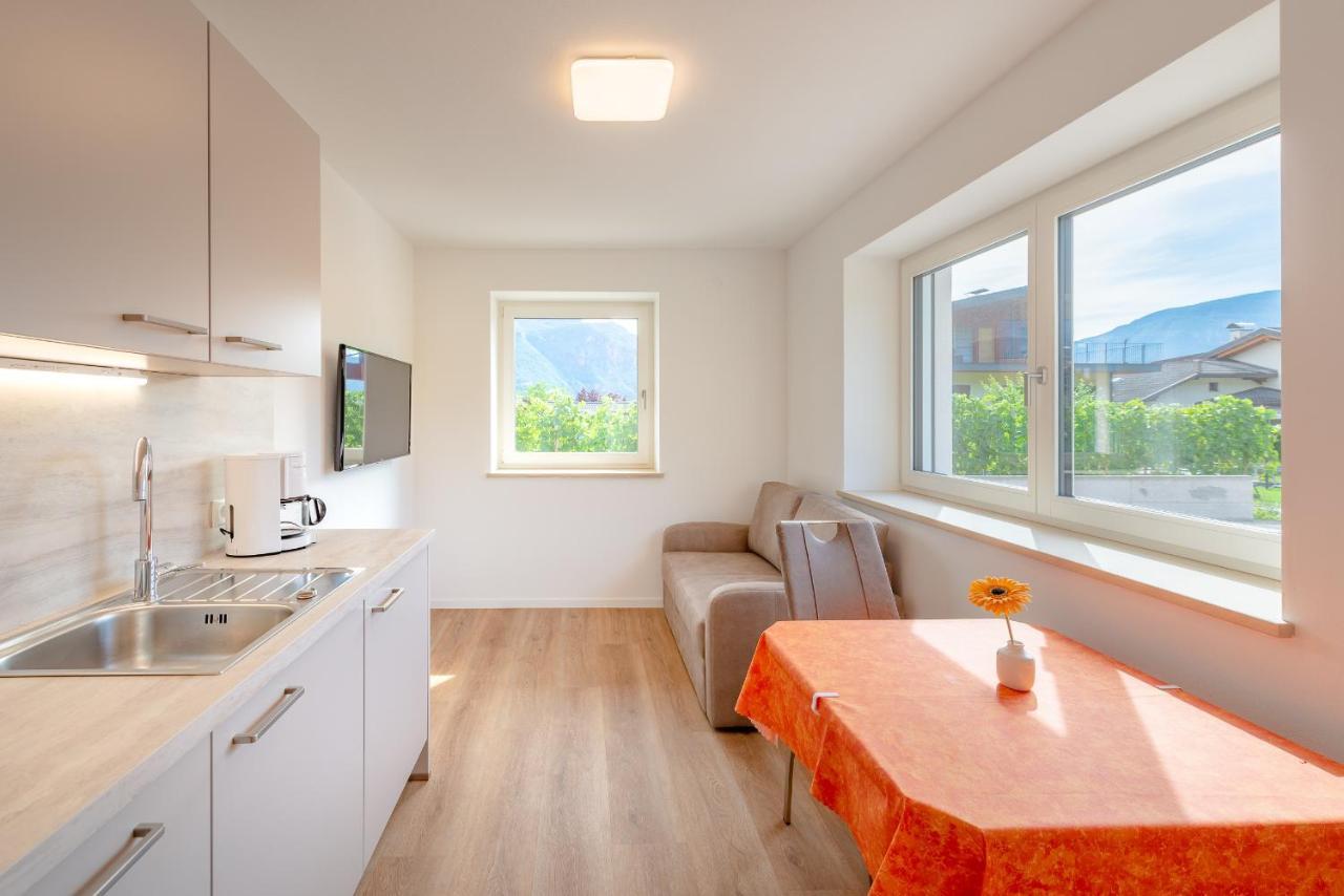 Haus Stolz Bed and Breakfast Eppan an der Weinstraße Eksteriør billede