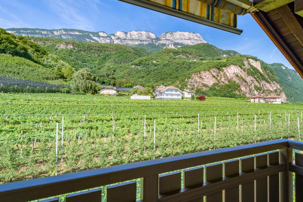 Haus Stolz Bed and Breakfast Eppan an der Weinstraße Eksteriør billede