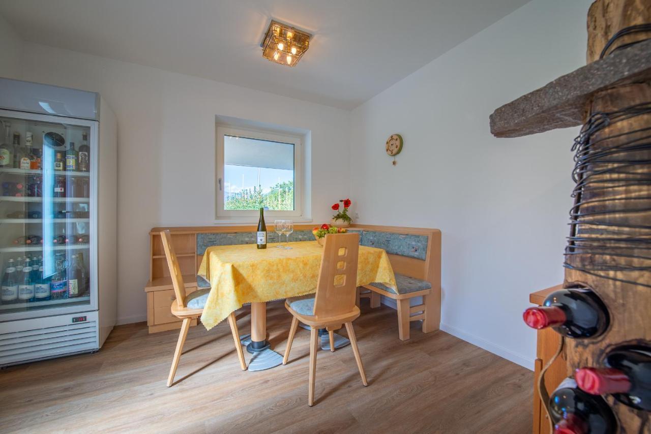 Haus Stolz Bed and Breakfast Eppan an der Weinstraße Eksteriør billede