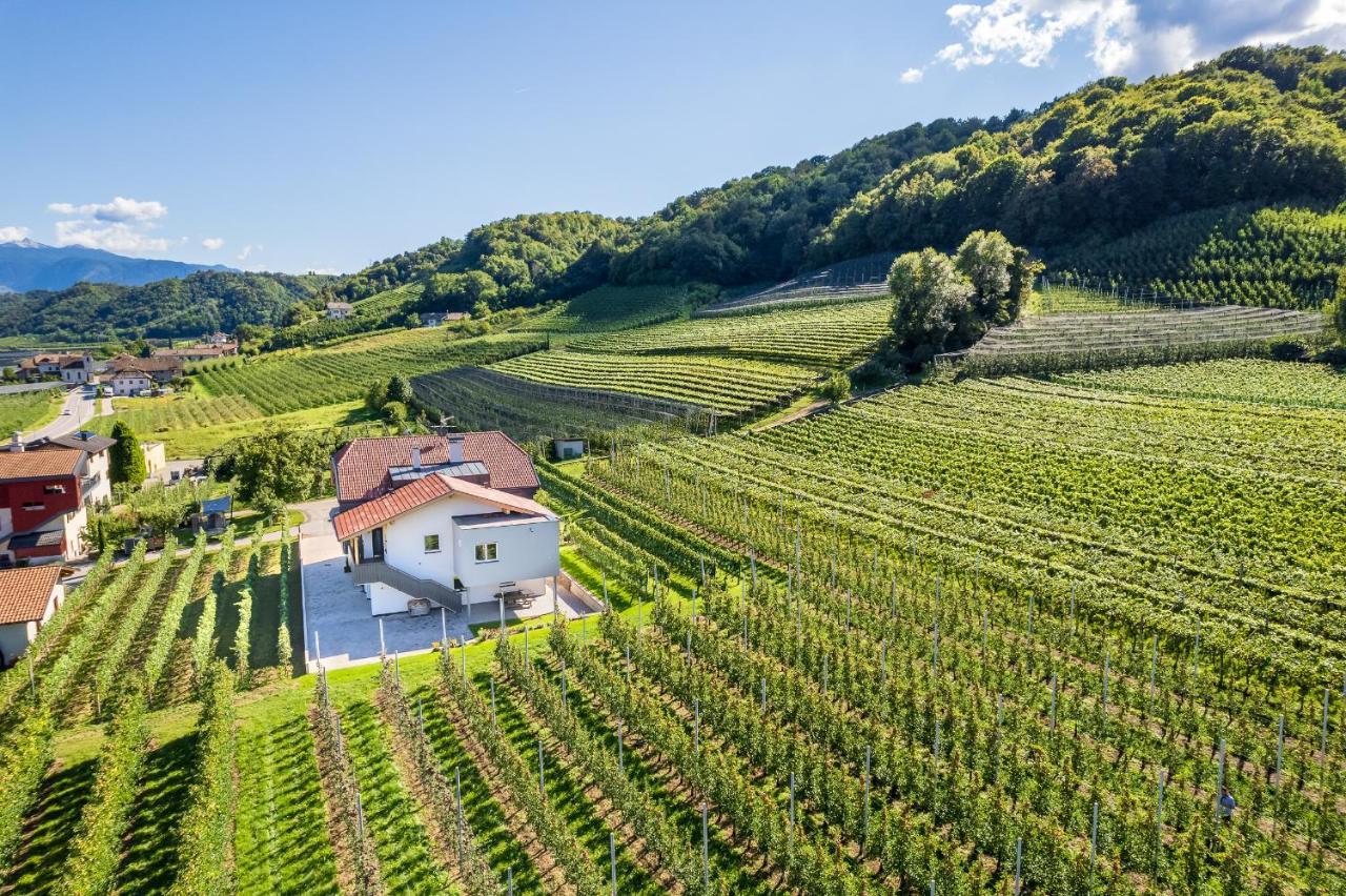 Haus Stolz Bed and Breakfast Eppan an der Weinstraße Eksteriør billede